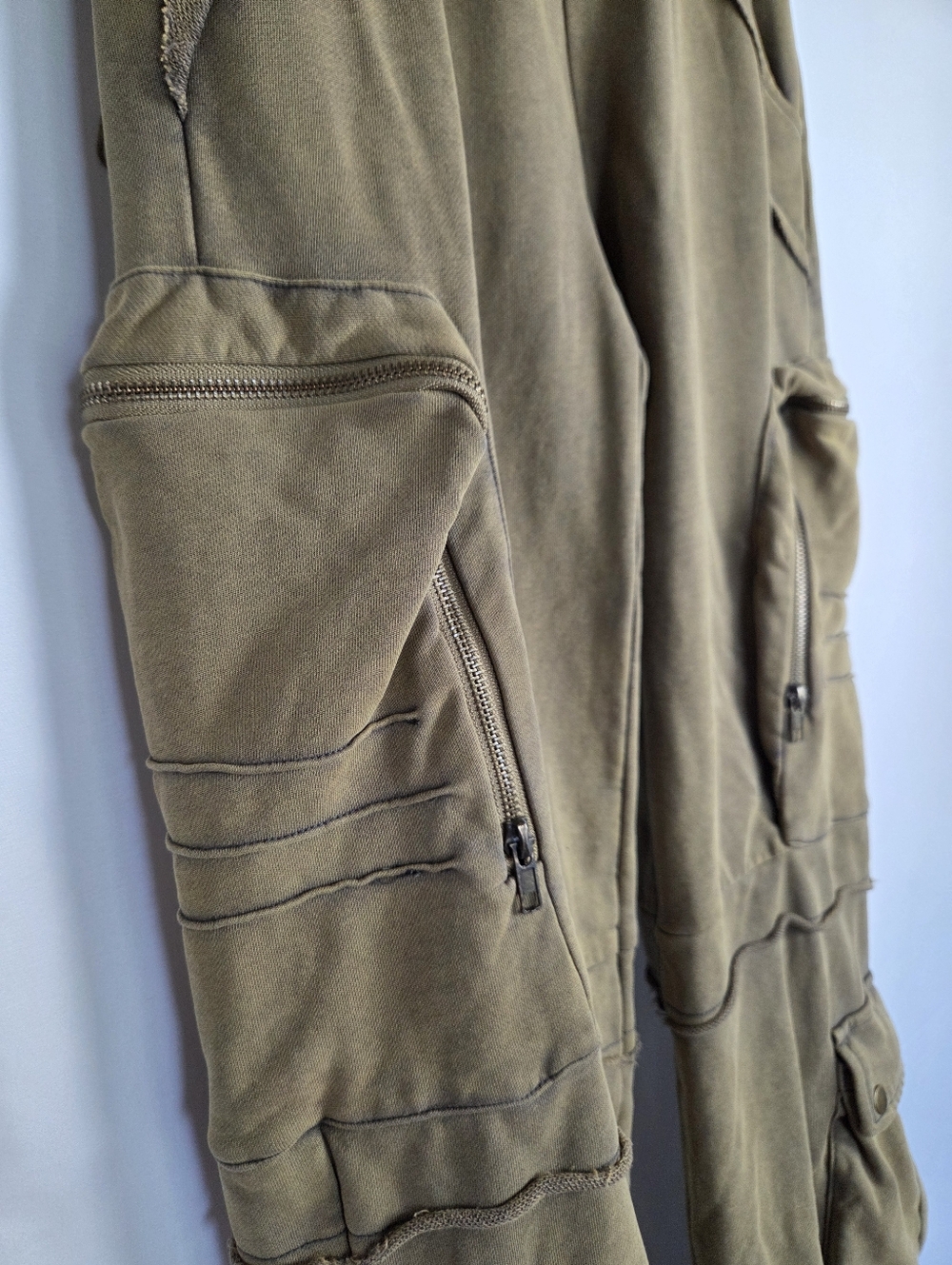 Athina Los Angeles Green Cargo Sweatpants With Pockets Snaps And Flaps - Picture 2 of 14